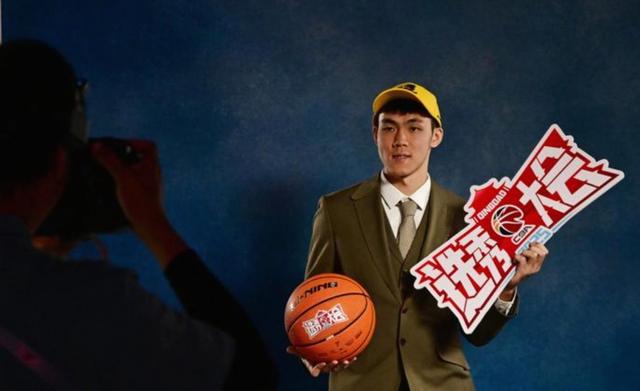 九游网页版-关于集结日突围战来临，上海久事围绕NBA总决赛篮板制胜，质疑声仍在，轮换策略成焦点的信息